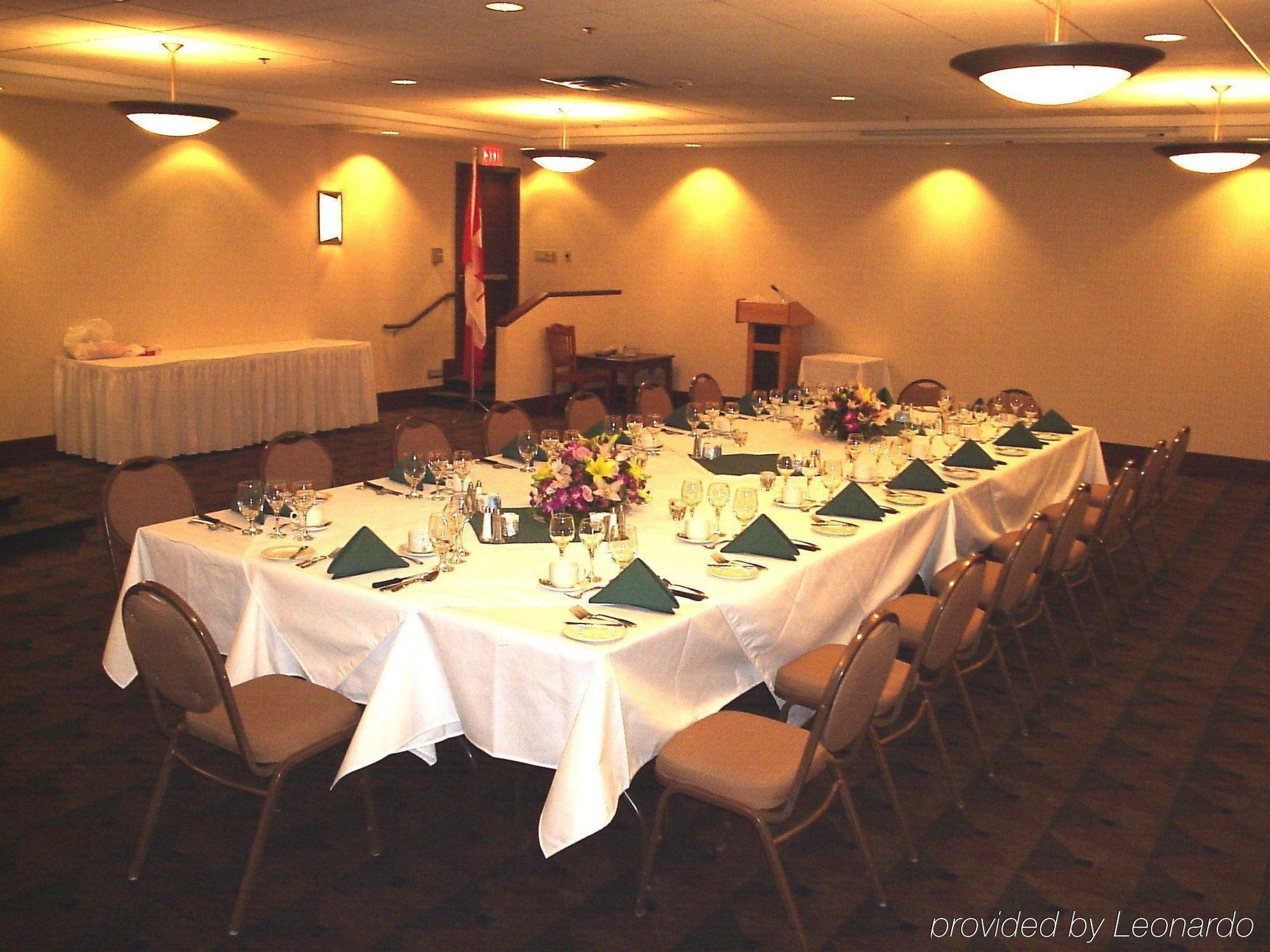 Park Inn & Suites By Radisson Vancouver Restaurant photo