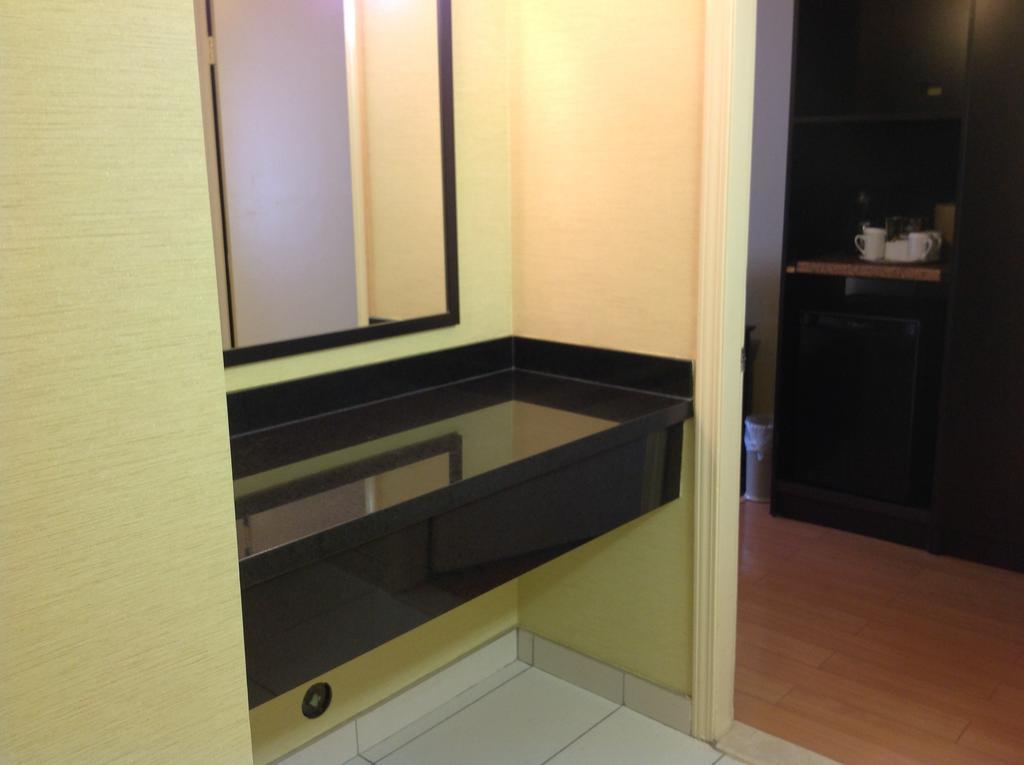 Park Inn & Suites By Radisson Vancouver Extérieur photo