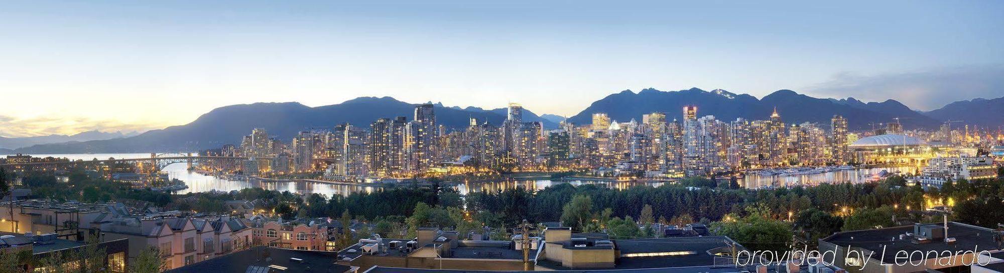 Park Inn & Suites By Radisson Vancouver Extérieur photo