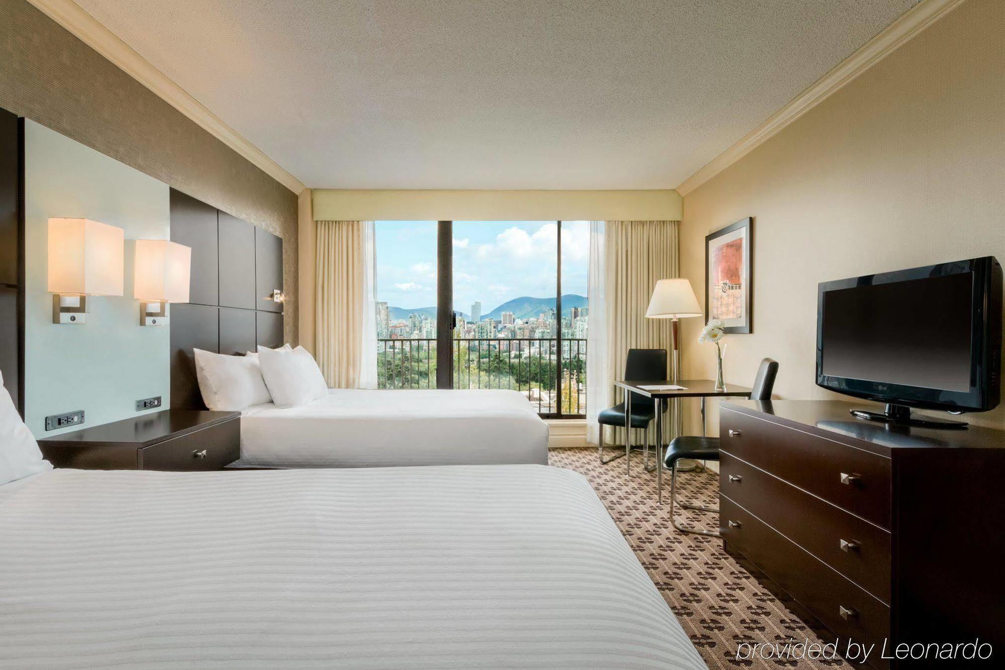 Park Inn & Suites By Radisson Vancouver Extérieur photo
