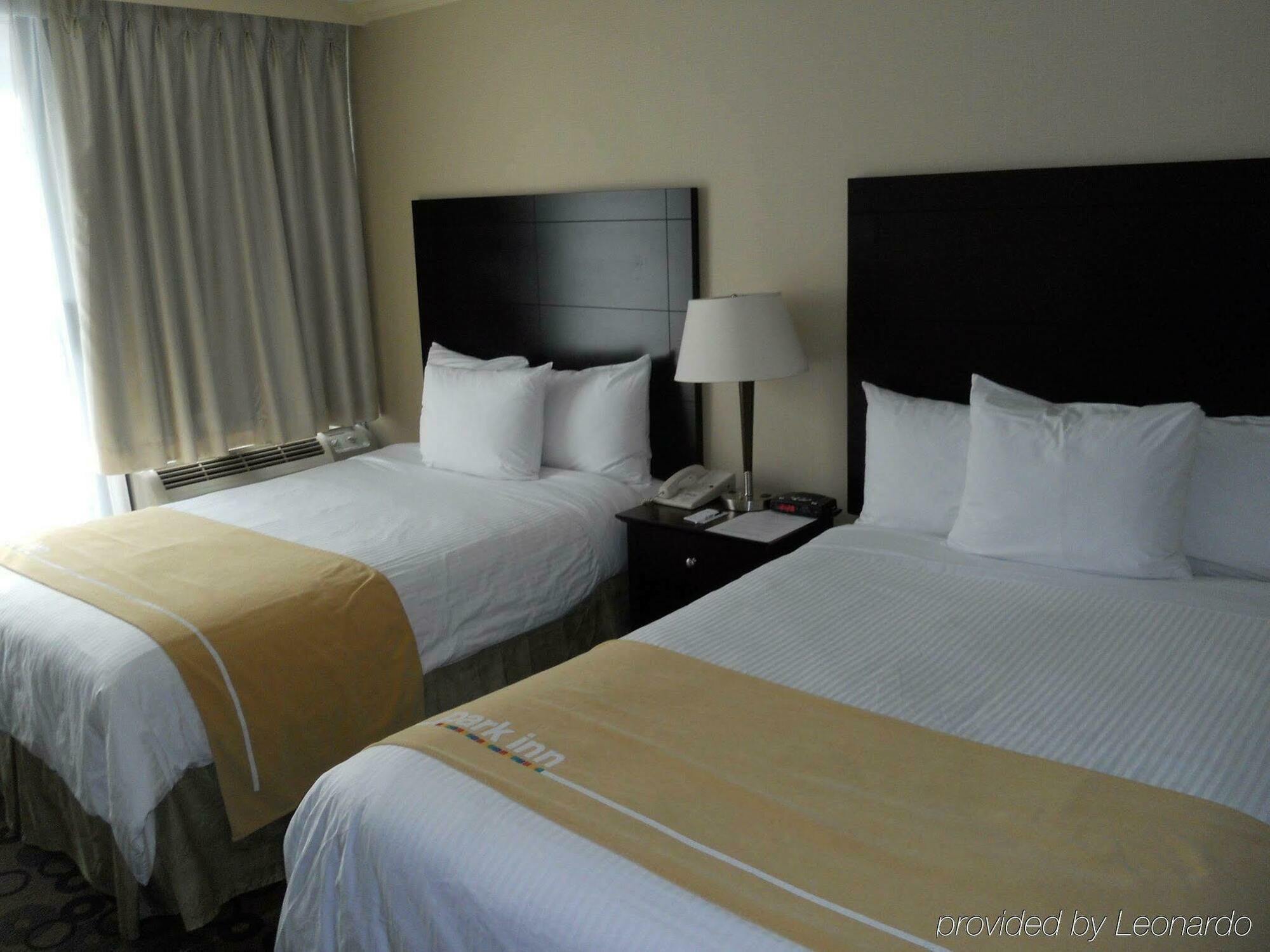 Park Inn & Suites By Radisson Vancouver Extérieur photo