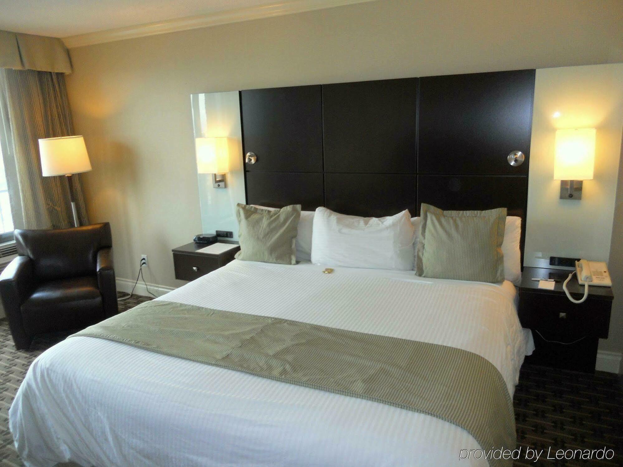 Park Inn & Suites By Radisson Vancouver Extérieur photo