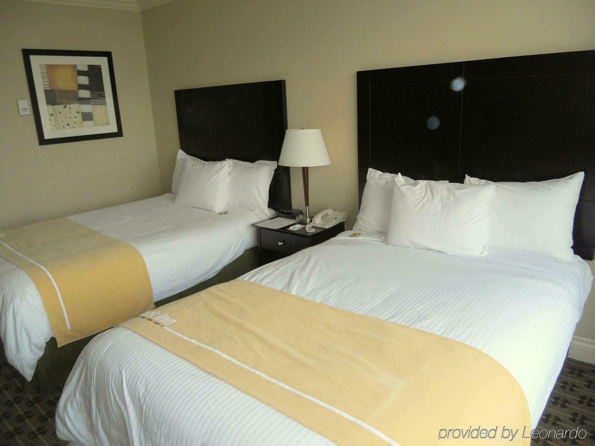 Park Inn & Suites By Radisson Vancouver Extérieur photo