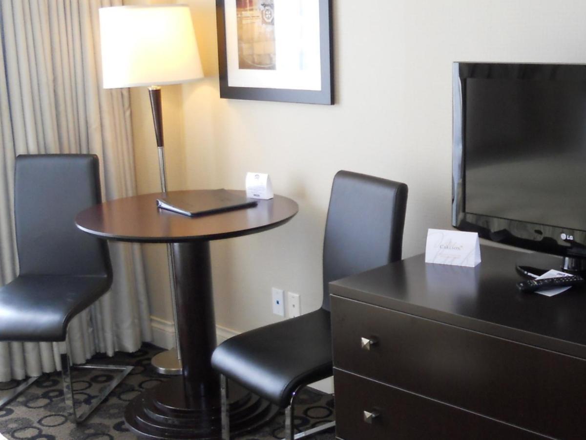 Park Inn & Suites By Radisson Vancouver Extérieur photo