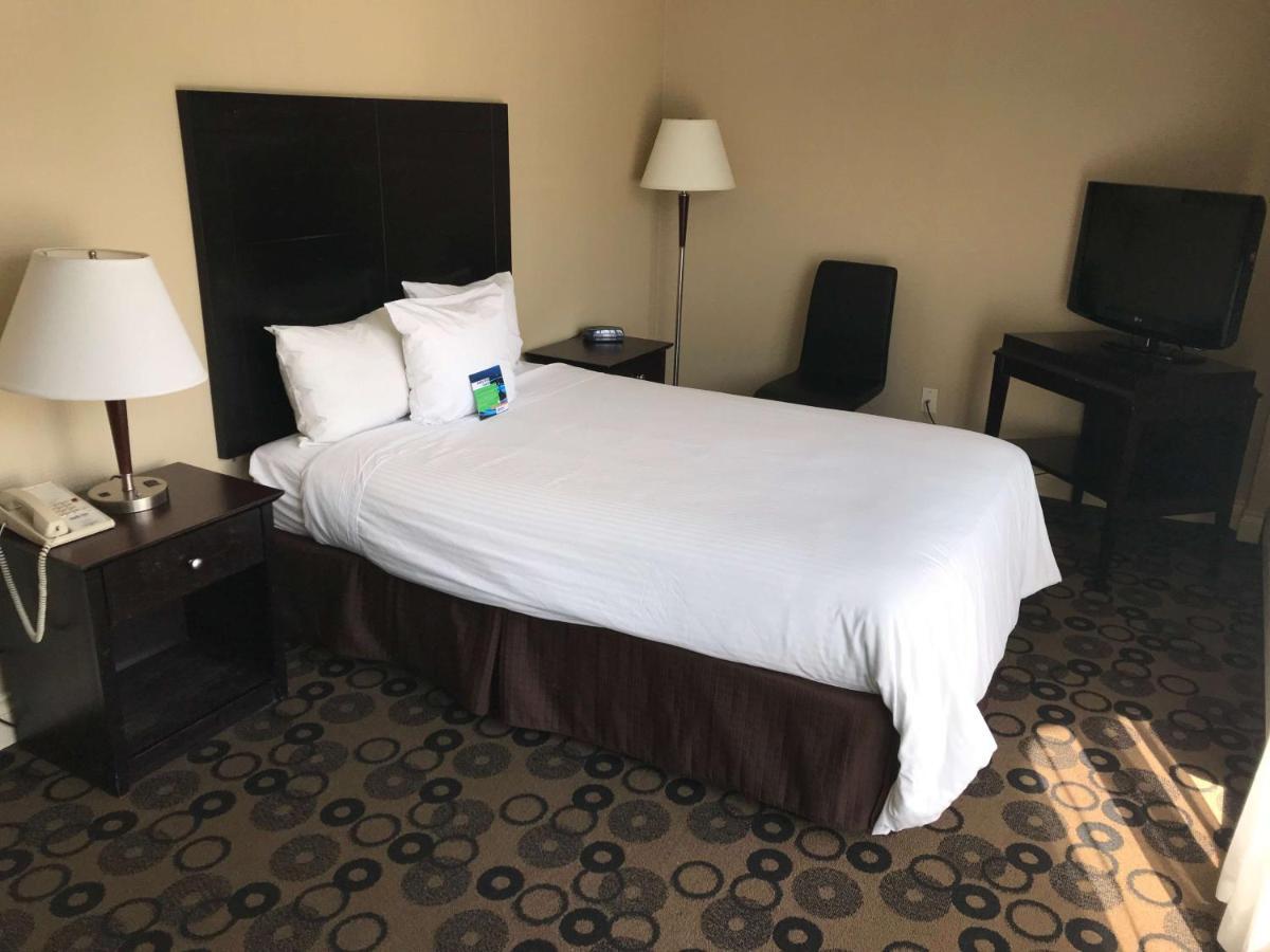 Park Inn & Suites By Radisson Vancouver Extérieur photo